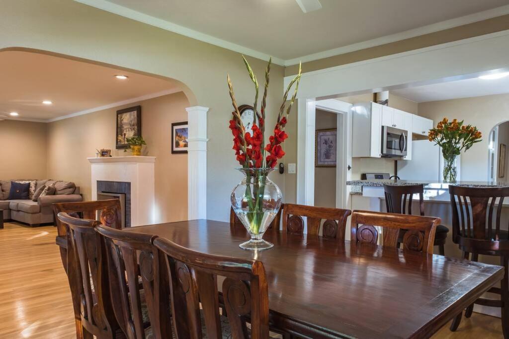 Lovely House Near Downtown, Home Away From Home! Chico Bagian luar foto